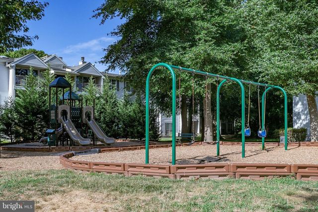 55 MULBERRY CT, Hamilton, NJ 08619