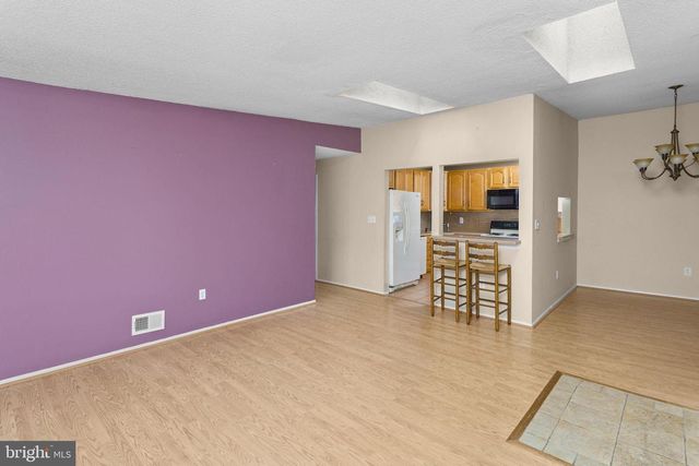 55 MULBERRY CT, Hamilton, NJ 08619
