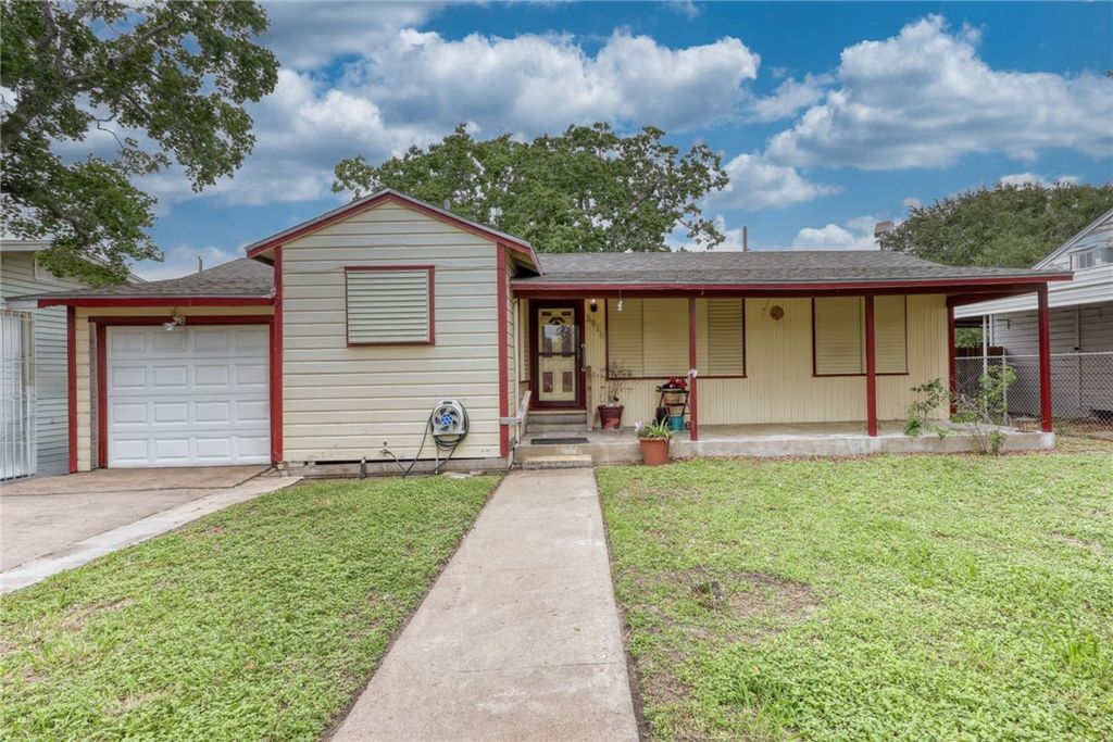 3926 Redwood St, Corpus Christi, TX 78411