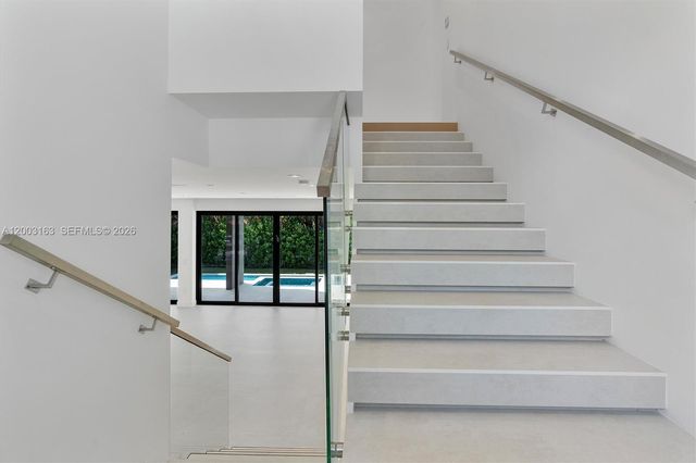 760 Woodcrest Rd, Key Biscayne, FL 33149