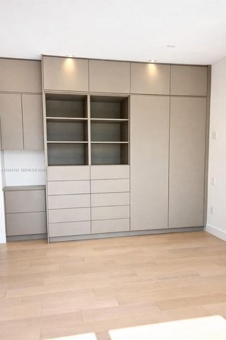 760 Woodcrest Rd, Key Biscayne, FL 33149