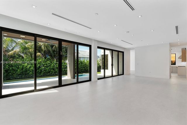 760 Woodcrest Rd, Key Biscayne, FL 33149