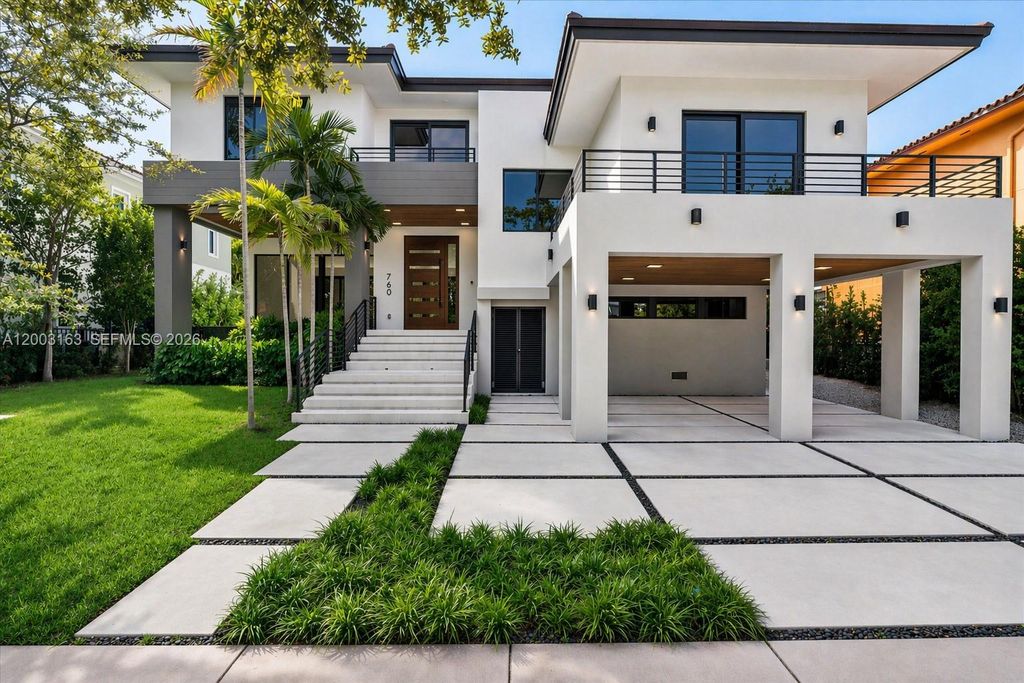 760 Woodcrest Rd, Key Biscayne, FL 33149