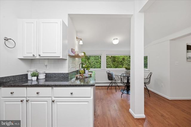 26 WELLESLEY CIR, Glen Echo, MD 20812