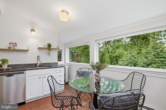 26 WELLESLEY CIR, Glen Echo, MD 20812