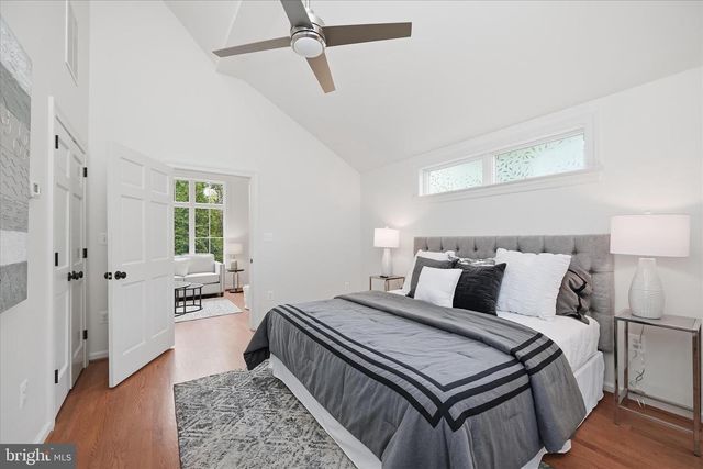 26 WELLESLEY CIR, Glen Echo, MD 20812