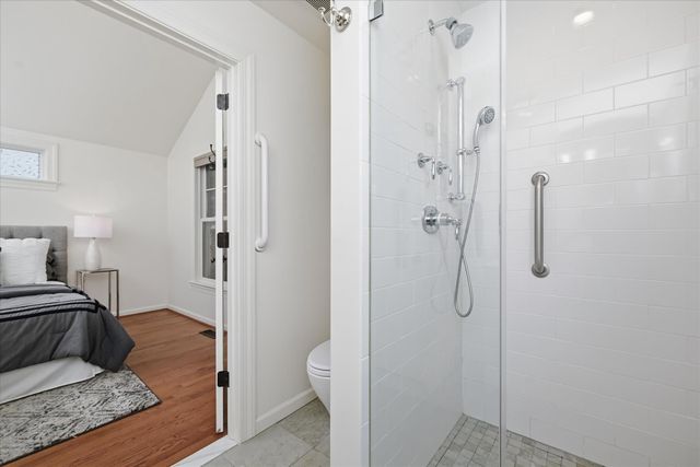 26 WELLESLEY CIR, Glen Echo, MD 20812