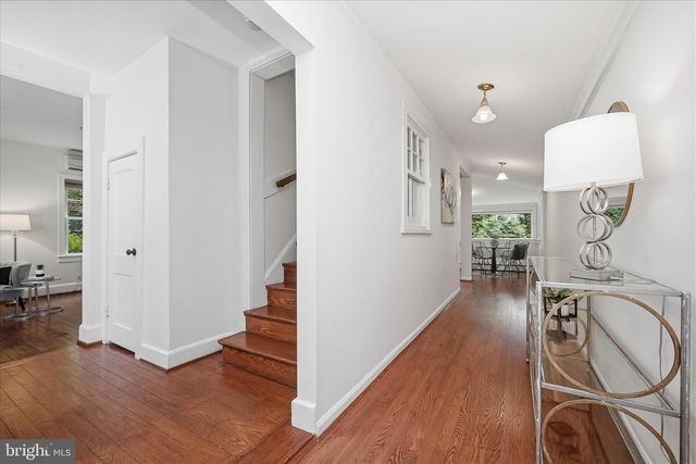26 WELLESLEY CIR, Glen Echo, MD 20812