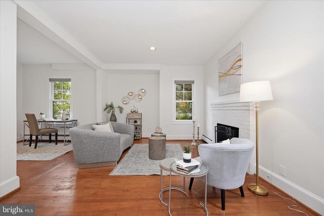 26 WELLESLEY CIR, Glen Echo, MD 20812