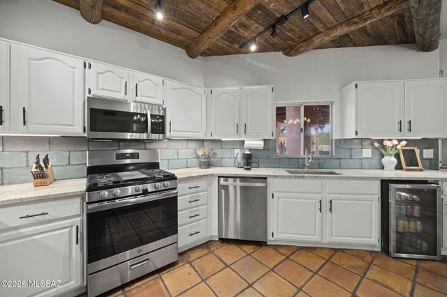 2500 N Buttercup Drive, Tucson, AZ 85749