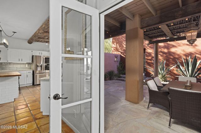 2500 N Buttercup Drive, Tucson, AZ 85749