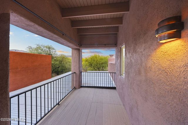 2500 N Buttercup Drive, Tucson, AZ 85749