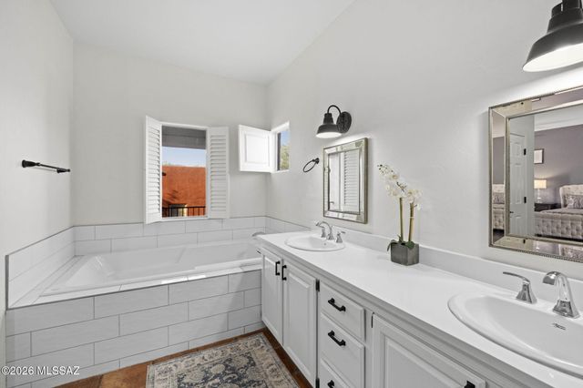 2500 N Buttercup Drive, Tucson, AZ 85749