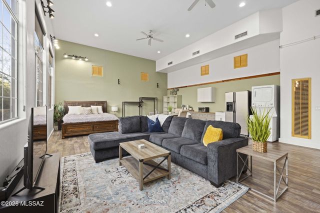 2500 N Buttercup Drive, Tucson, AZ 85749