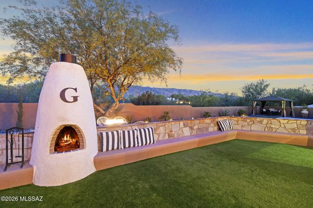 2500 N Buttercup Drive, Tucson, AZ 85749