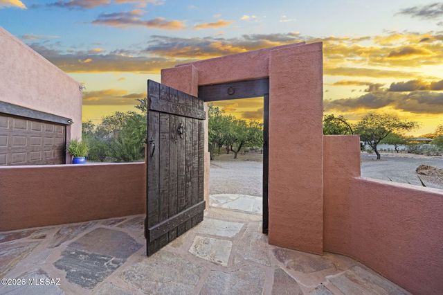 2500 N Buttercup Drive, Tucson, AZ 85749