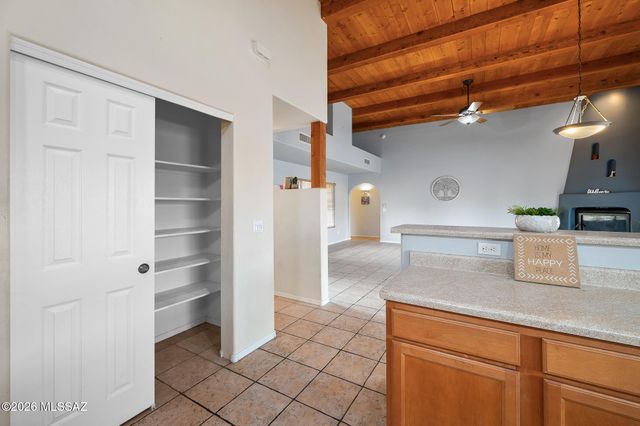 10504 E John McNair Place, Tucson, AZ 85747