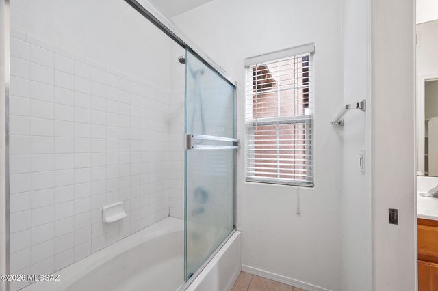 10504 E John McNair Place, Tucson, AZ 85747