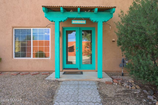 10504 E John McNair Place, Tucson, AZ 85747