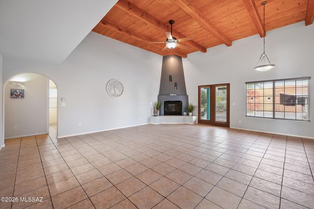 10504 E John McNair Place, Tucson, AZ 85747
