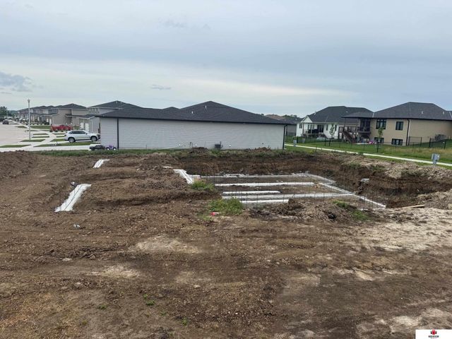 1119 Titan Drive, Hickman, NE 68372