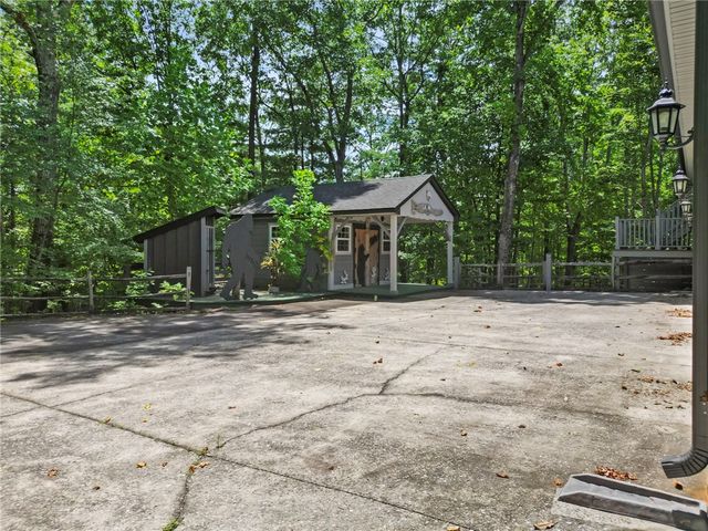 214 Raven Cliff Road, Cleveland, SC 29635