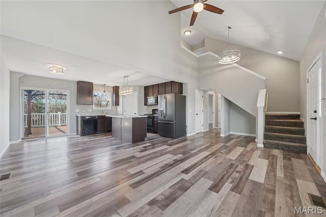 1879 Waters Edge Way, Pevely, MO 63070