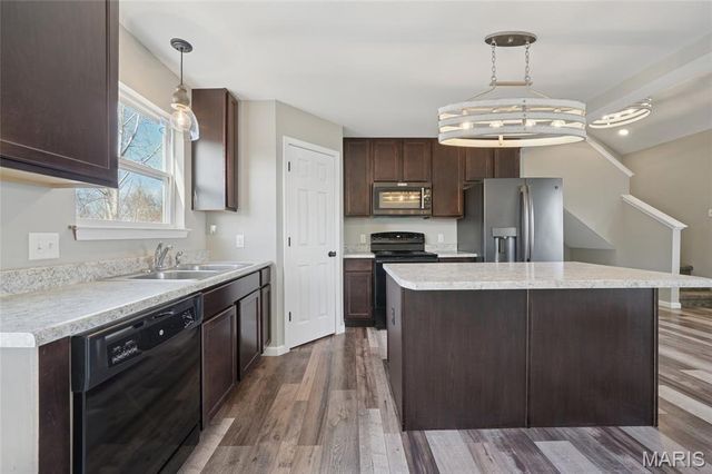 1879 Waters Edge Way, Pevely, MO 63070