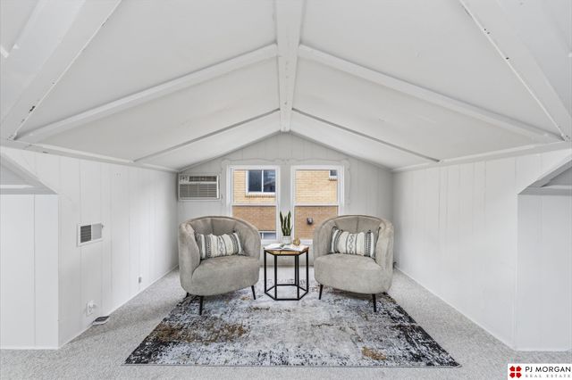 4703 Davenport Street, Omaha, NE 68132