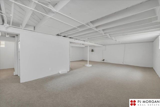 4703 Davenport Street, Omaha, NE 68132