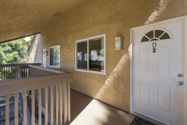 8692 Via Mallorca D, La Jolla, CA 92037