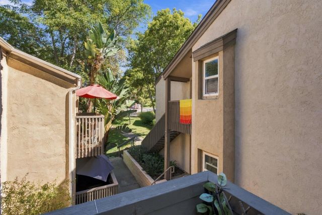8692 Via Mallorca D, La Jolla, CA 92037
