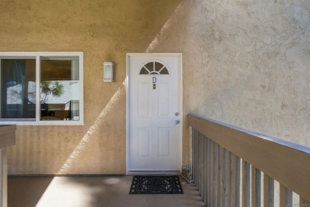 8692 Via Mallorca D, La Jolla, CA 92037