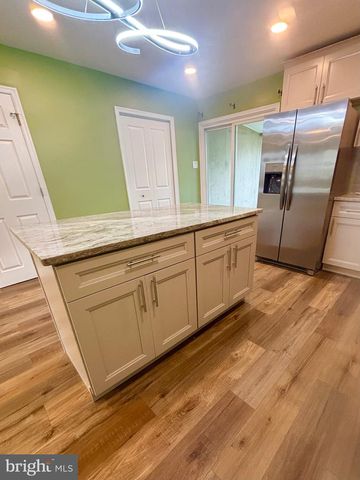 12140 RAMBLER RD, Philadelphia, PA 19154