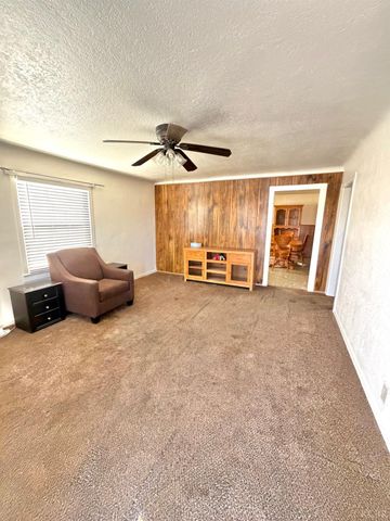 10670 Jackson Street, Armona, CA 93202