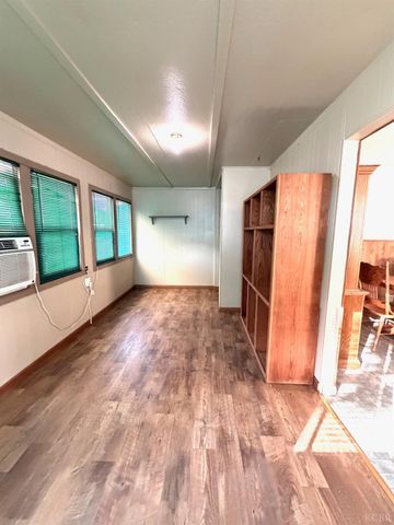 10670 Jackson Street, Armona, CA 93202