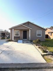 10670 Jackson Street, Armona, CA 93202