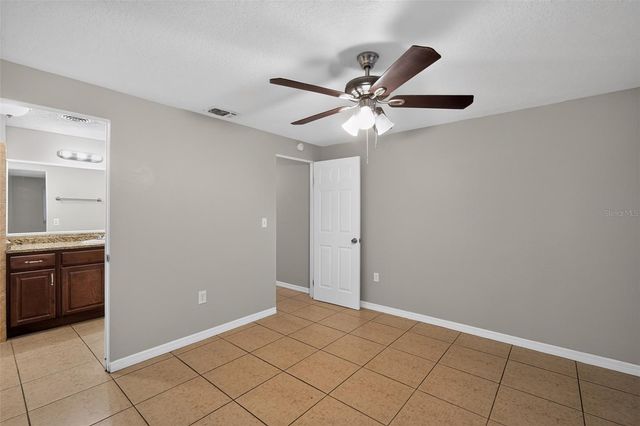 3834 WARREN RIDGE STREET, Sarasota, FL 34233