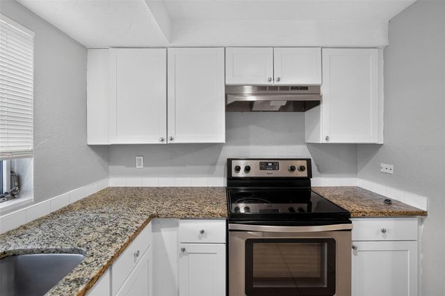 3834 WARREN RIDGE STREET, Sarasota, FL 34233