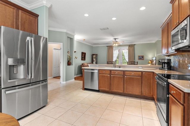 36403 GRAND ISLAND OAKS CIRCLE, Grand Island, FL 32735