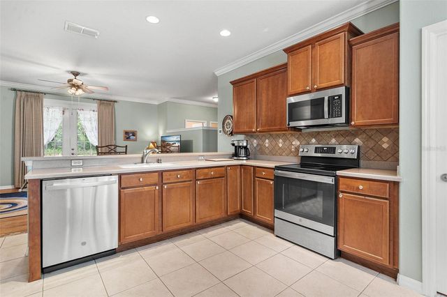 36403 GRAND ISLAND OAKS CIRCLE, Grand Island, FL 32735