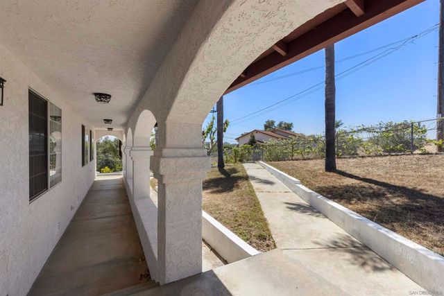 3480 Sunset Dr, Fallbrook, CA 92028