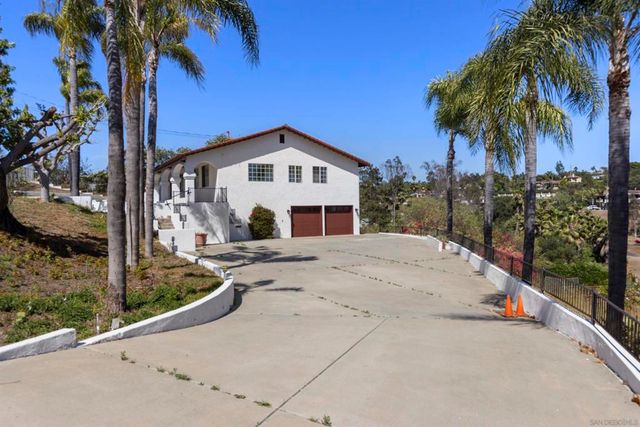 3480 Sunset Dr, Fallbrook, CA 92028