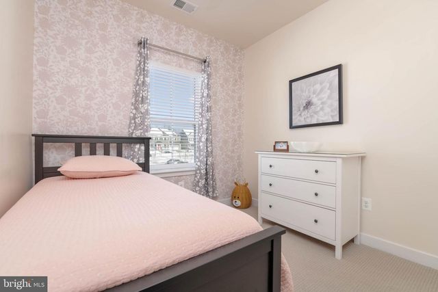 6211 ISLINGTON ST, Middle River, MD 21220