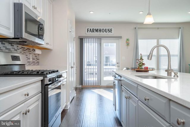 6211 ISLINGTON ST, Middle River, MD 21220