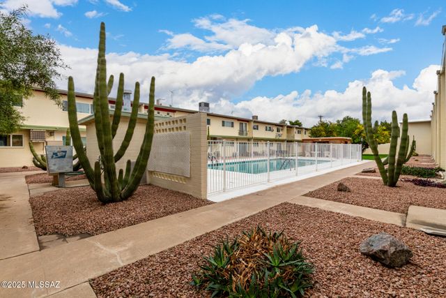 1475 S Jones Blvd Apt G5, Tucson, AZ 85713