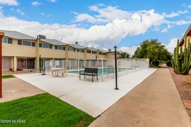 1475 S Jones Blvd Apt G5, Tucson, AZ 85713