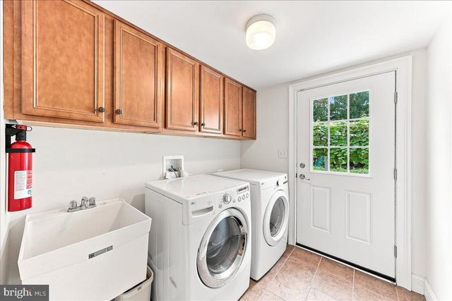 13 POPLAR RD, Chadds Ford, PA 19317