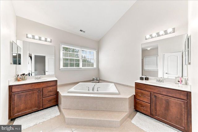 13 POPLAR RD, Chadds Ford, PA 19317