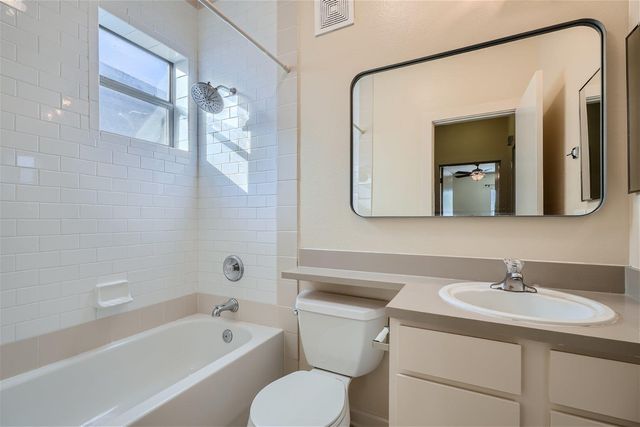 1201 Grove BLVD 1404, Austin, TX 78741